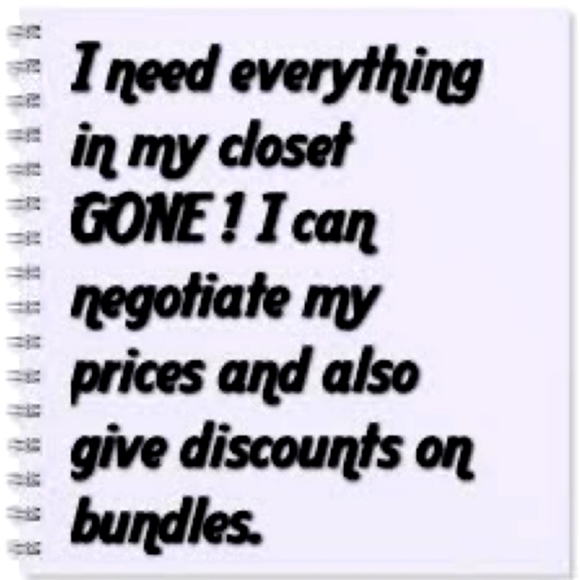 Hi there poshers ♥️ I need to clean my closet quick. - Picture 1 of 1